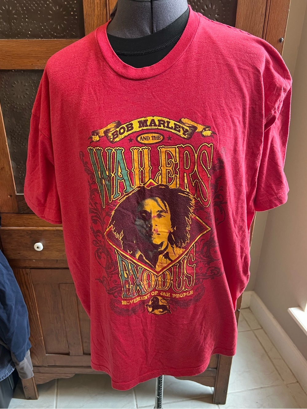 Bob Marley & The Wailers Exodus Red Graphic Tee size XL